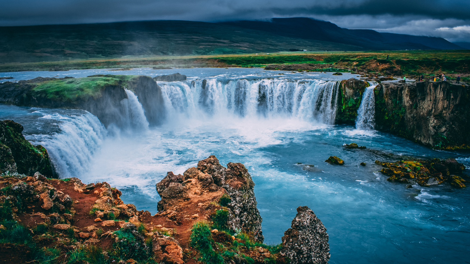 Flowing waterfalls in Iceland