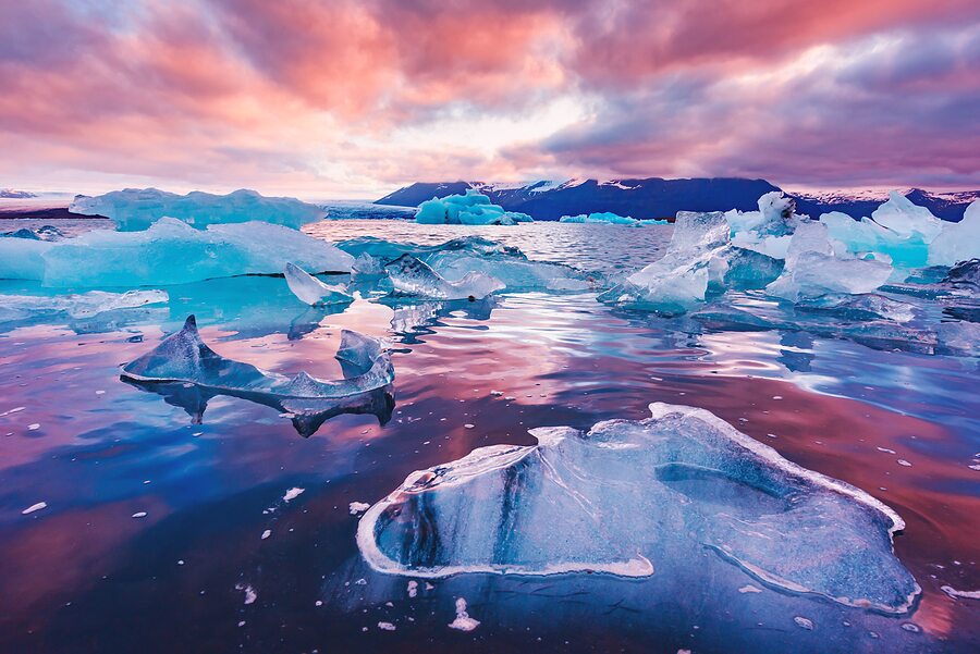 Icebergs at Jökulsárlón Glacier Lagoon.