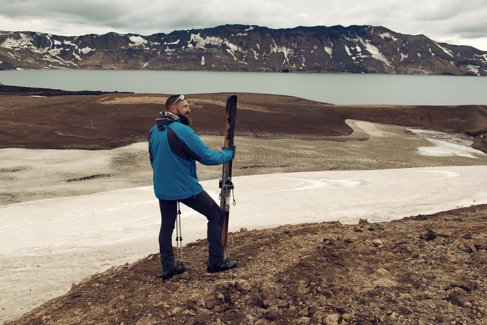 Man preparing to ski in Iceland.