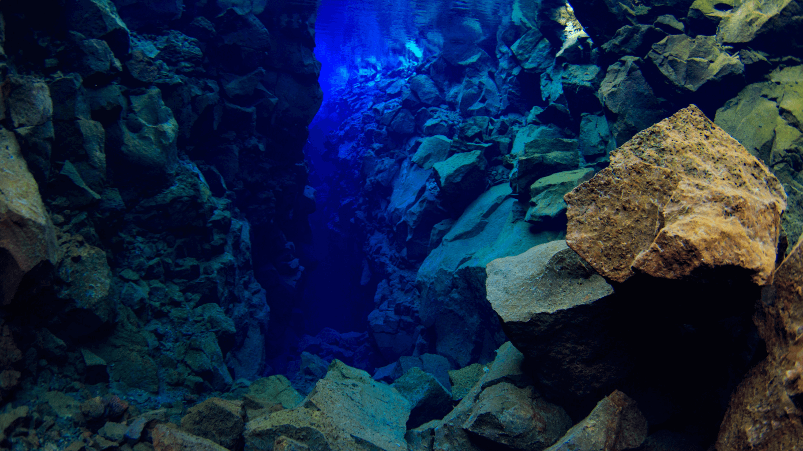 Crystal clear waters of Silfra at Þingvellir.